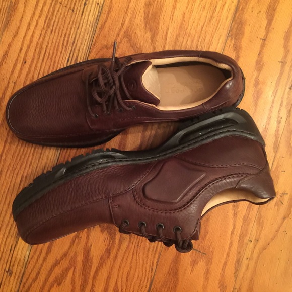 NWOT Rockport Oxford Brown